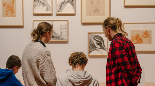 Studenten in de collectie van M in museum M Leuven