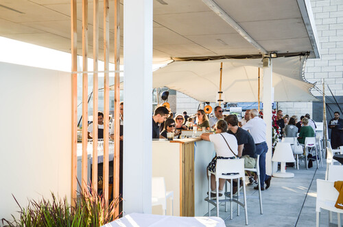 Dakterras M Leuven met bar in de zomer
