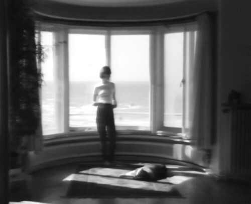 ‘Passion de l’été pour l’hiver’ still, Lili Dujourie, 1981, Cera-collectie bij M Leuven © de kunstenaar & Argos Centre for Audiovisual Arts