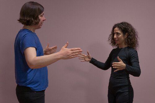 Performance van kunstenaar Grace Schwindt in het kader van Playground festival in museum M Leuven