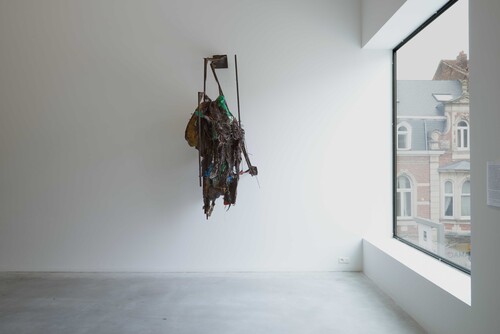 Installatiezicht Peter Buggenhout, Gorgo #36, 2015 © M-Museum Leuven | foto: Dirk Pauwel