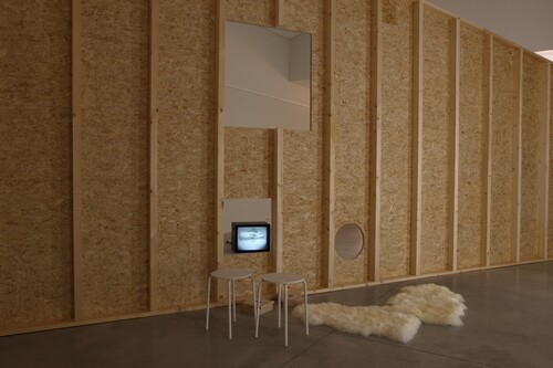 Installatiezicht Dinges. Een project van Publiek Aan Zet © M-Museum Leuven | foto: Dirk Pauwels