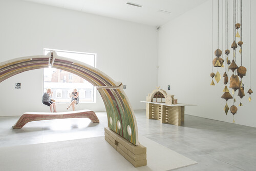 Vue d'expo Aurélien Froment, Contes Doubles, 2017 © M-Museum Leuven |  photo: Rudi Van Beek