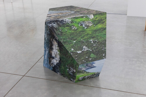 Background Hum, Kato Six, 2016