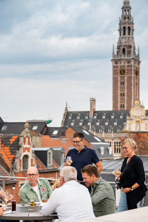 VIP op dakterras van M Leuven tijdens M-IDZOMER