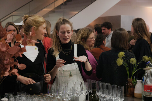 Bezoekers in M Leuven tijdens de opening