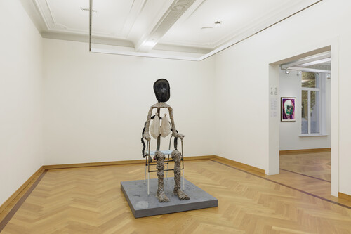 Zaalzicht 'HUMA BHABHA. LIVIN' THINGS', 2023, M Leuven