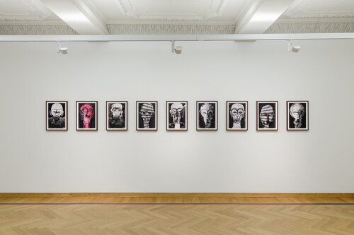 Zaalzicht 'HUMA BHABHA. LIVIN' THINGS', 2023, M Leuven