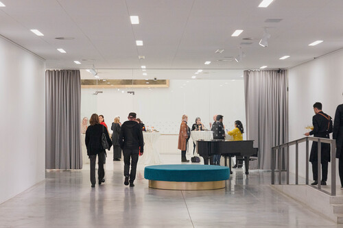 Preview in de zalen van M Leuven met walking dinner