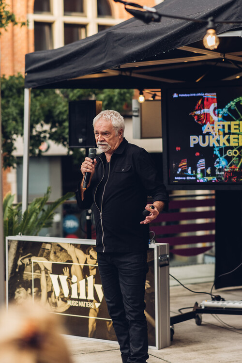 Radiomaker Luc Janssen tijdens een afterwork in de ZoMerbar van M Leuven