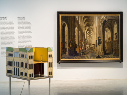 Interieur van de Sint-Pieterskerk te Leuven & National Museum
