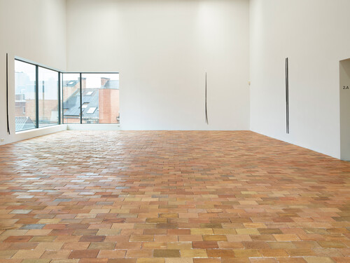 Zaalzicht 'Sarah Smolders. A Space Begins, With Speaking', M Leuven, 2024