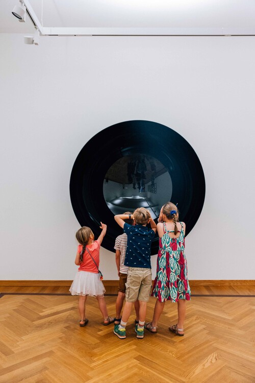 Familieparcours door expo 'DOKA' in M Leuven